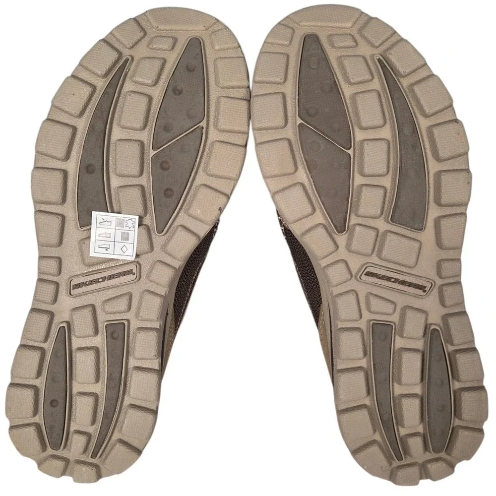 Skechers Superior Milford Shoes Mens 8 Brown‎ Slip-Ons Relaxed Fit Loafers NEW